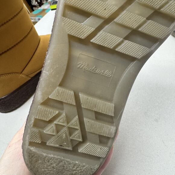 Madewell Toasty Puffer Boots Womens 8 Snow Tan Slip On Warm Winter Waterproof - Picture 10 of 10